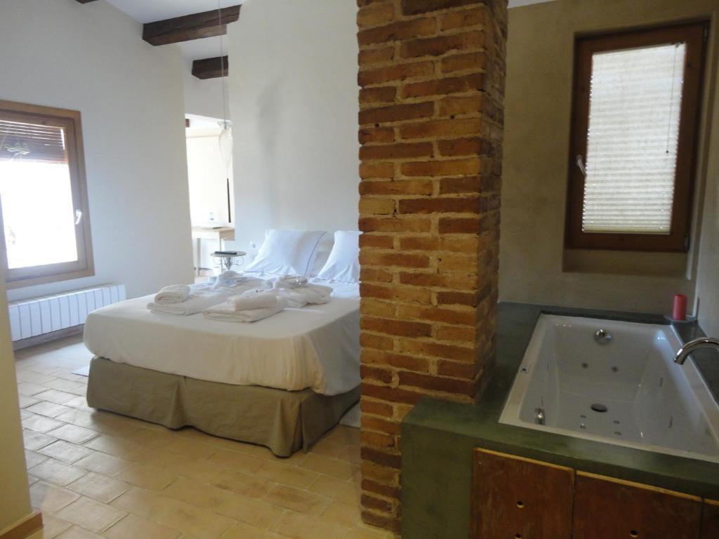 Hotel Rural Cal Torner Adults Only Guiamets Номер фото